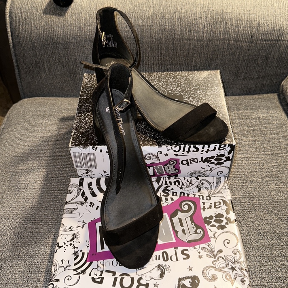 Women black heels - Picture 7 of 8